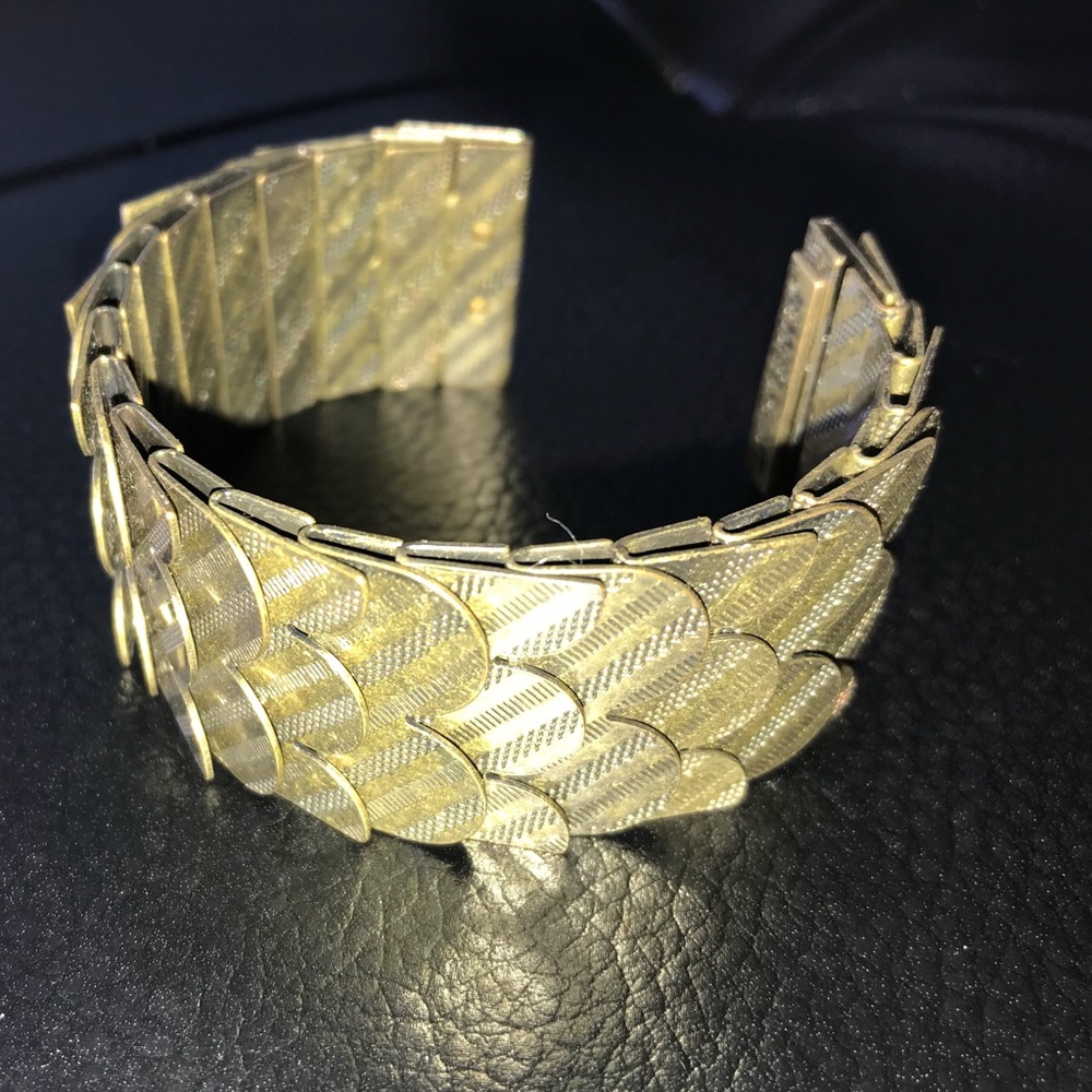 Jewelmint Bronze Cuff